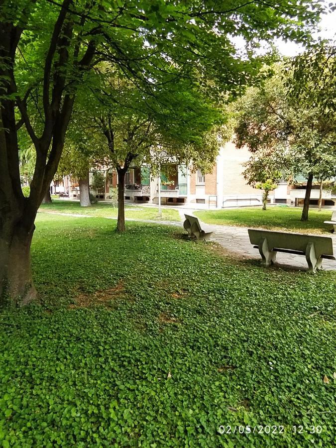Casa Laghetto Policlinico Villa San Donato Milanese Kültér fotó